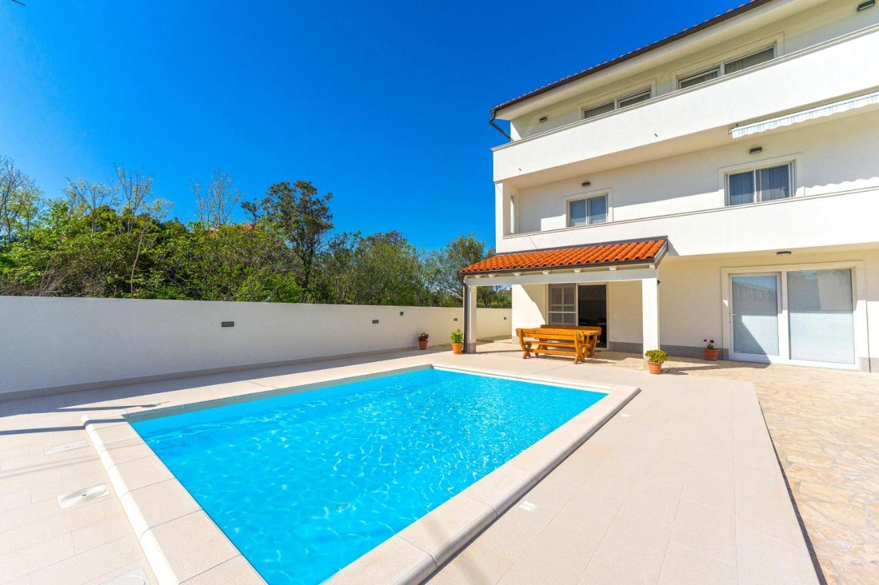 Villa Bianca - Apartment With Private Pool Privlaka  Eksteriør bilde