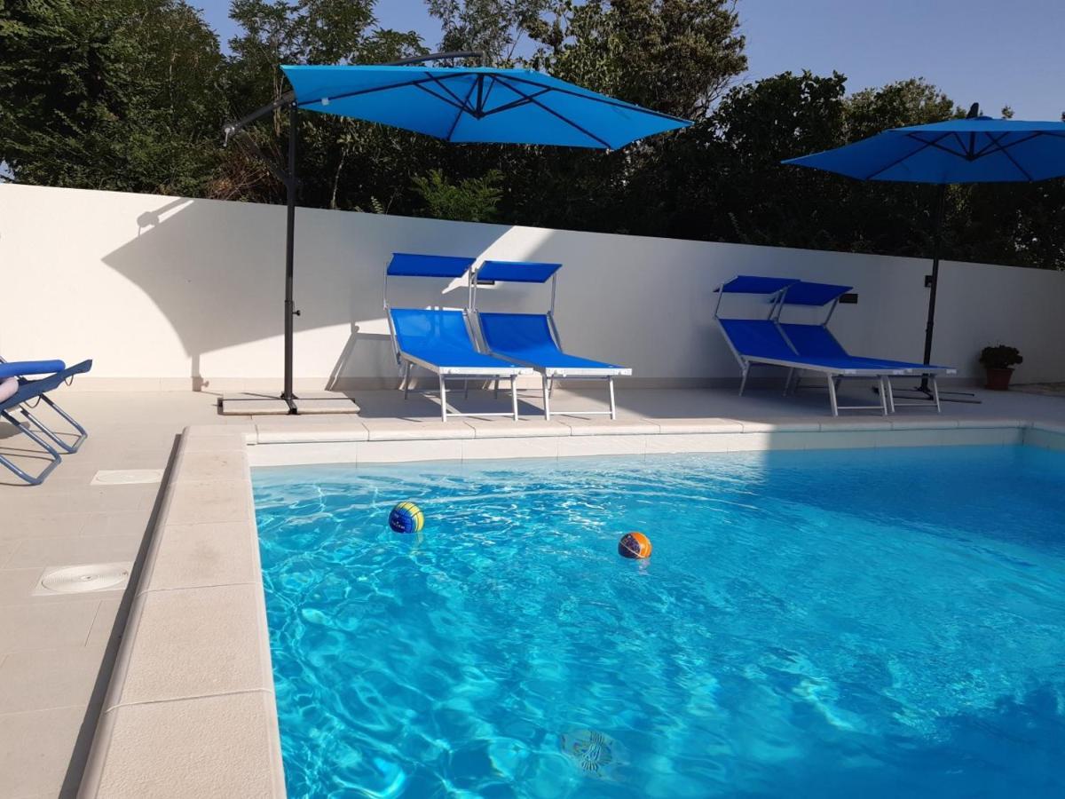 Villa Bianca - Apartment With Private Pool Privlaka  Eksteriør bilde